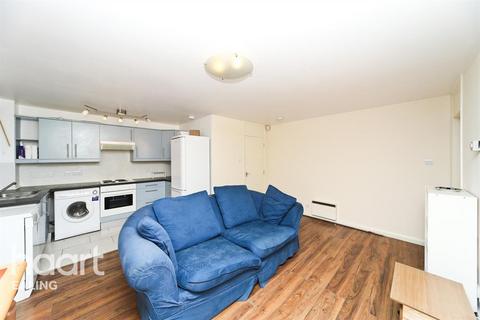 2 bedroom flat to rent, Harriers Close, Ealing Broadway, W5