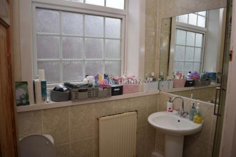 34 Cliff Road Headingley Leeds West Yorkshire
