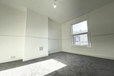 2 bedroom terraced house to rent, Banstead Street West, Leeds, West Yorkshire, LS8