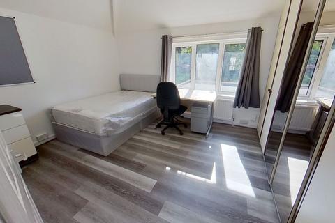 undefined, The Chase, Guildford. GU2 7UB