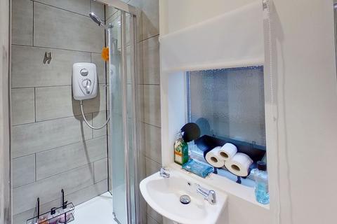 undefined, Old Court Road, Guildford, Surrey, GU2 7UF