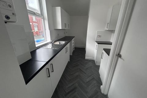 1 bedroom flat to rent, Dargai Street, Clayton