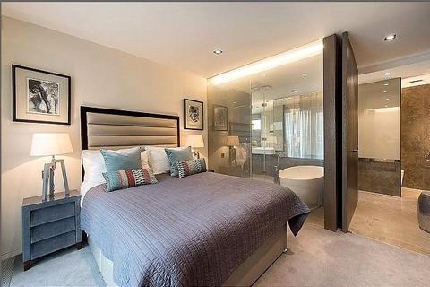 3 bedroom flat to rent, Babmaes Street, St. James's, London