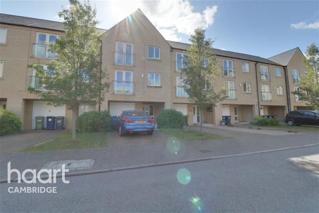 Skipper Way, Little Paxton 4 bed terraced house £1,325 pcm (£306 pw)