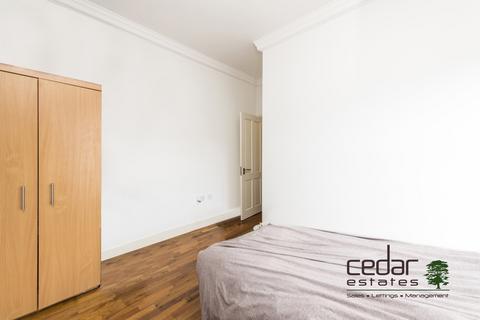 2 bedroom flat to rent, Canfield Gardens, South Hampstead NW6