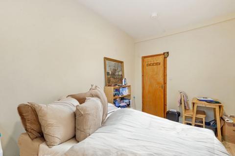1 bedroom flat to rent, Blackburn Road, West Hampstead NW6