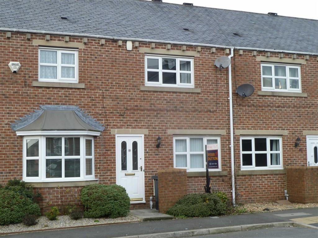 New Street, Lees, Oldham 3 bed townhouse £595 pcm (£137 pw)