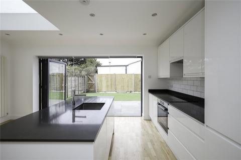 65 Princes Avenue, London, W3 8LX