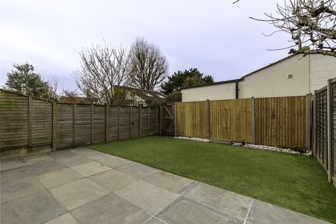 65 Princes Avenue, London, W3 8LX