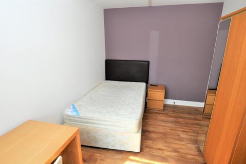 3 bedroom apartment to rent, St Andrews St, Newcastle Upon Tyne