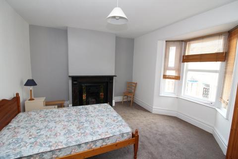 3 bedroom end of terrace house to rent, Baker Street, Heavitree