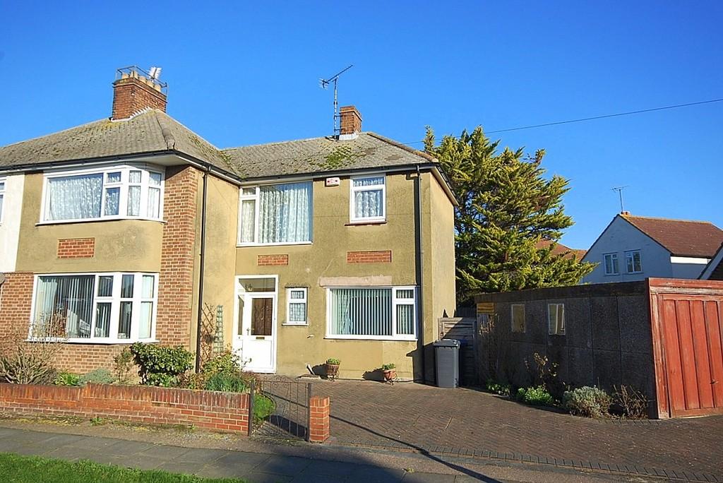 Carlton Hill, Hampton, Herne Bay 3 bed semidetached house £270,000