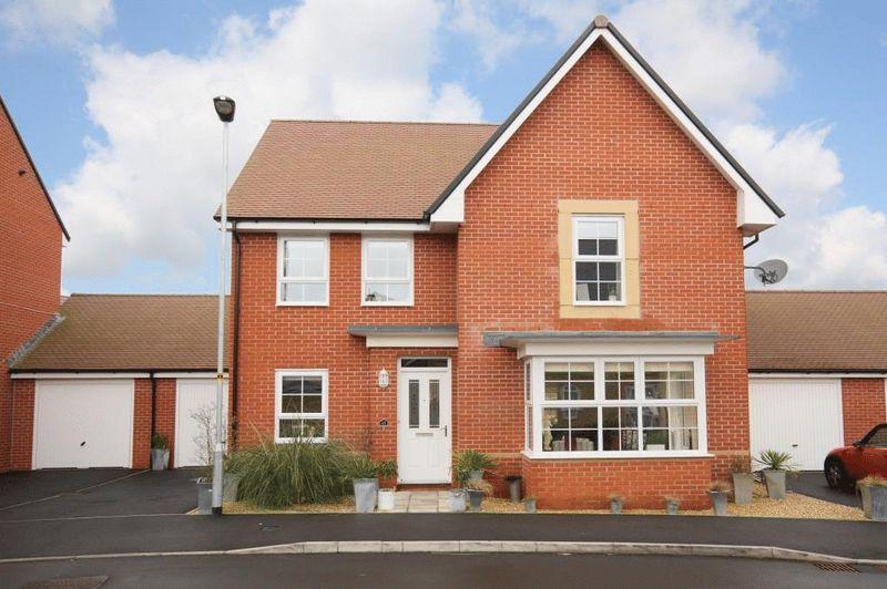 Hawthorn Road, Melksham 4 bed detached house £330,000