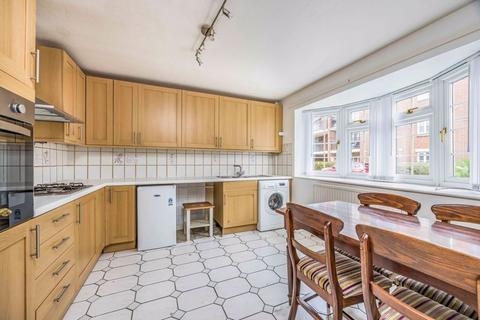 3 bedroom semi-detached house to rent, King Charles Street, Old Portsmouth