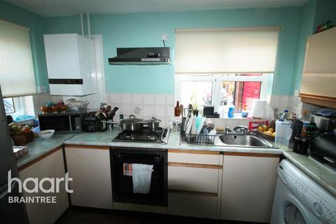 2 bedroom semi-detached house to rent, Buttermere, Great Notley