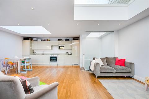 2 bedroom detached house for sale, Upper Tooting Park, Wandsworth, London