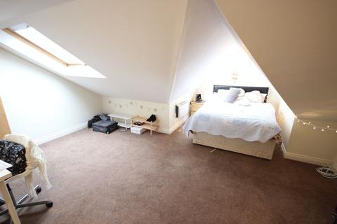 2 bedroom flat to rent - Cumberland Road, Leeds