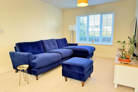 undefined, Cricket field Road, Newmarket