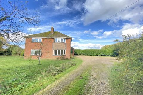 4 bedroom detached house to rent, Wootton St Lawrence, Nr Basingstoke