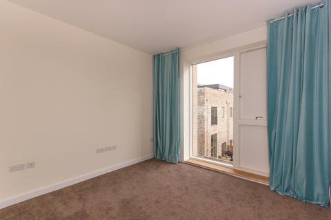 2 bedroom apartment to rent - Seekings Close, Trumpington, Cambridge