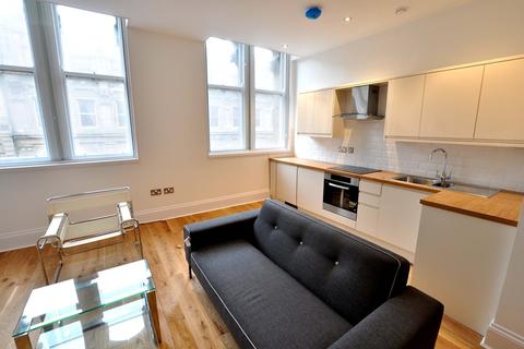 3 bedroom apartment to rent - 102, Chaucer Building, Newcastle Upon Tyne
