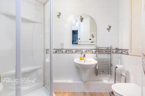 2 bedroom flat to rent, Queen Elizabeth Street, London