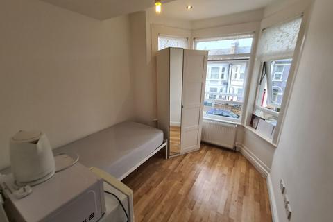 House share to rent, Chapter Road, Dollis Hill, NW2