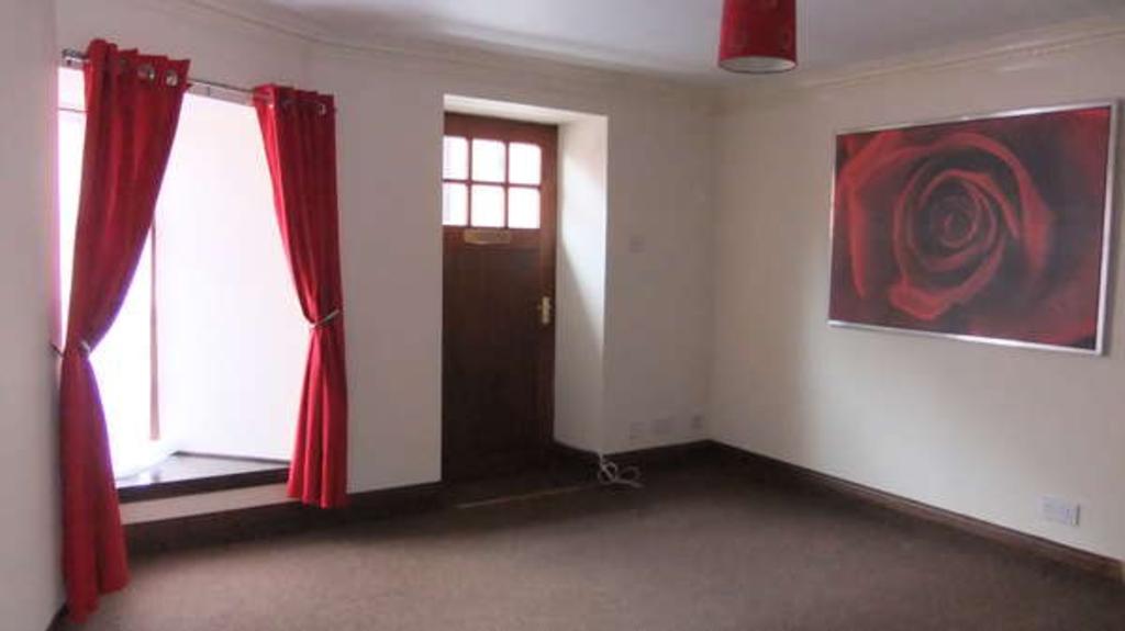 39C Kirk Street, Strathaven, ML10 6LB 1 bed cottage £59,995