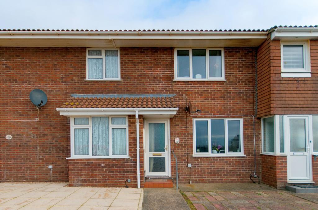St Crispians, Seaford, East Sussex, BN25 2DY 2 bed house £237,500