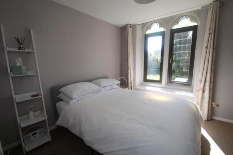 2 bedroom flat to rent - KIRKLANDS, CARR LANE, THORNER, LS14 3HB