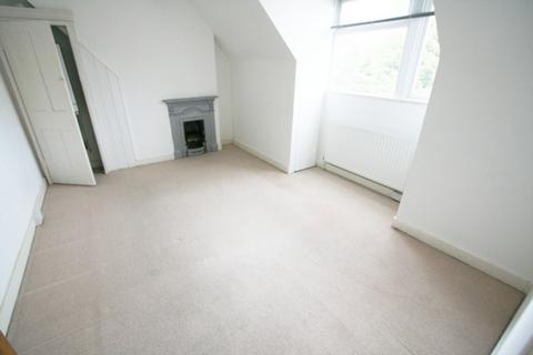 1 bedroom flat to rent, Cobham Road, Westcliff-on-Sea, SS0