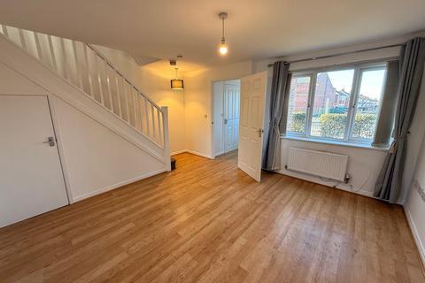 3 bedroom mews to rent, Gresty Road, Crewe