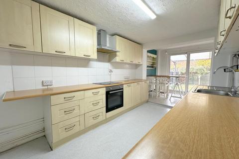 undefined, Brooklands Close, Luton, Bedfordshire, LU4 9EH