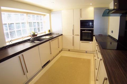 3 bedroom terraced house to rent, St Anns Lane, Burley, Leeds