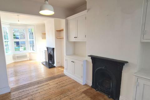 2 bedroom terraced house to rent, Lannoy Road, New Eltham SE9