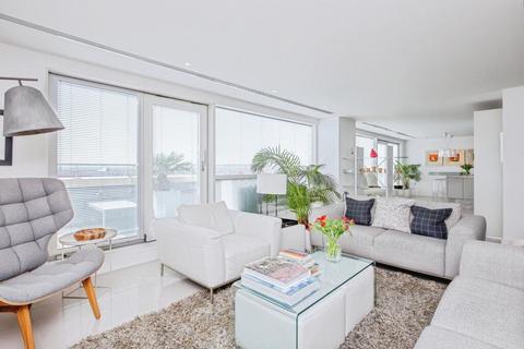 3 bedroom apartment for sale, The Quays, Salford Quays, Salford, Greater Manchester, M50