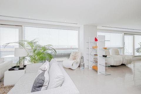 3 bedroom apartment for sale, The Quays, Salford Quays, Salford, Greater Manchester, M50