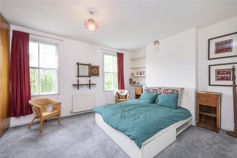 2 bedroom flat to rent, Fleet Road, South End Green, London