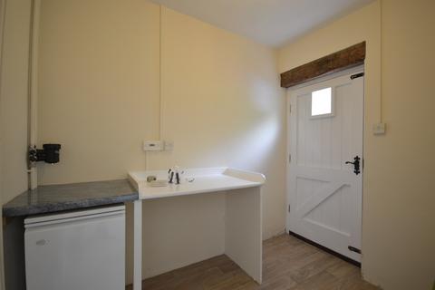 3 bedroom semi-detached house to rent, Midhurst Road, Lavant, PO18
