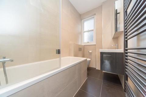 2 bedroom flat to rent, St Clements Mansions, lillie, Fulham, SW6