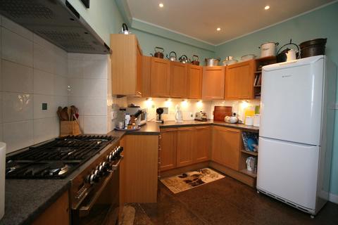 2 bedroom flat to rent, St. Vincent Street, New Town, Edinburgh EH3