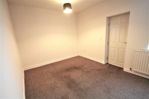 1 bedroom flat to rent, West Street, Crewe