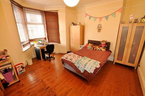 2 bedroom flat to rent - Bayswater Road, Jesmond