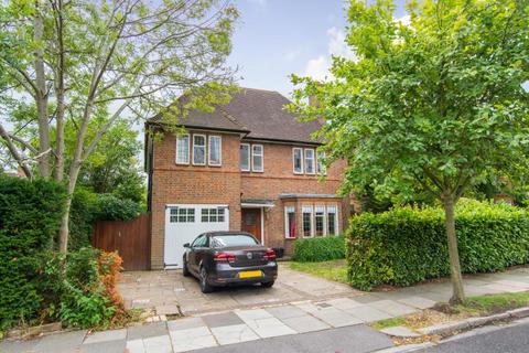 Middleway, Hampstead Garden Suburb, NW11