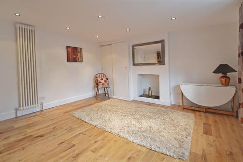 Studio to rent, Pond Street, Belsize Park NW3