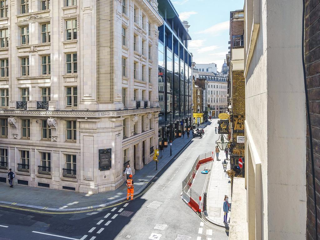 Brewer St