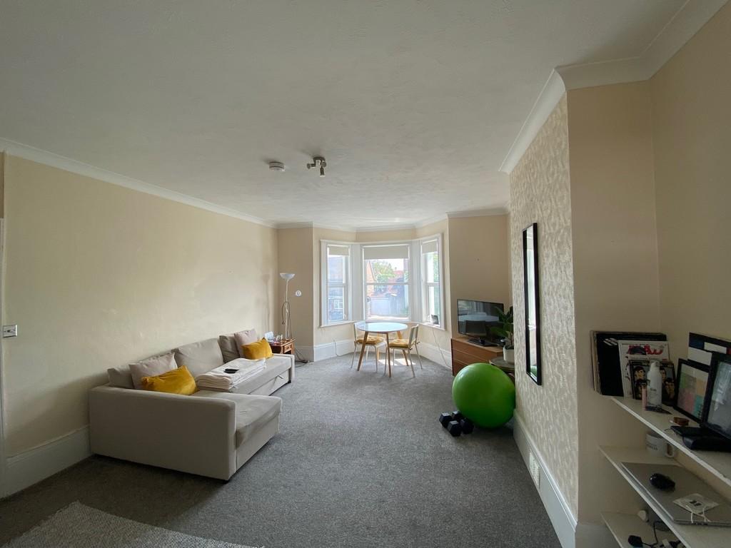 Lounge 1