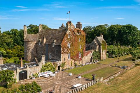 10 bedroom equestrian property for sale - Earlshall Castle, Leuchars, St. Andrews, Fife, KY16