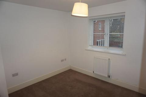 3 bedroom detached house to rent, MEAD CRESCENT, REDHOUSE PARK