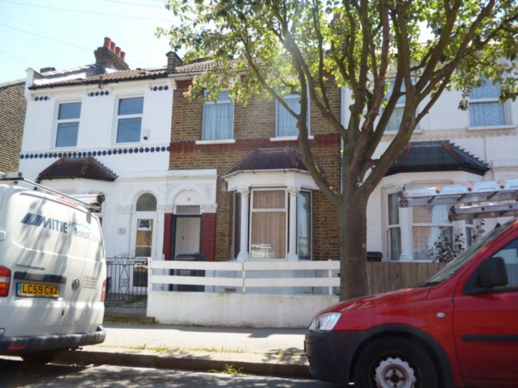 Oakley Road, South Norwood, SE25 2 bed terraced house £405,000